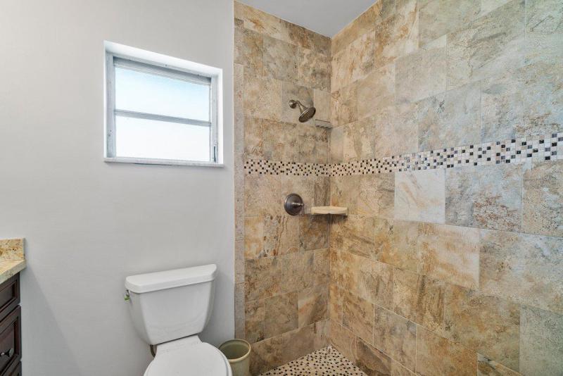  Single Family Homes Photo 21:  Deerfield Beach,  FL 33441