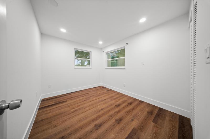 Duplex, Triplex and Fourplex Images