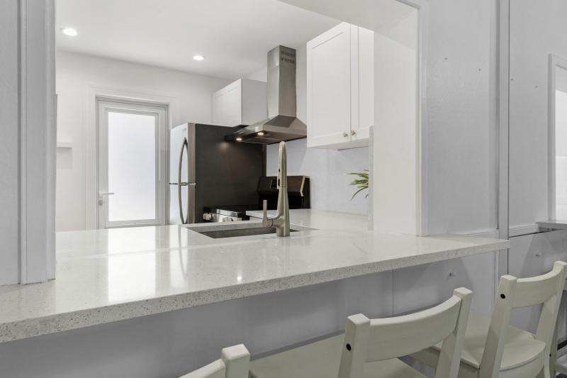  Condo & Townhome Photos