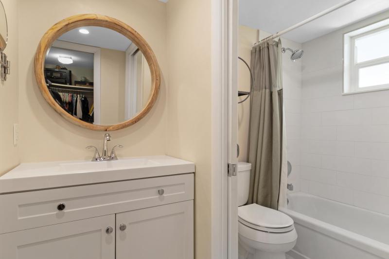  Condo & Townhome Photos