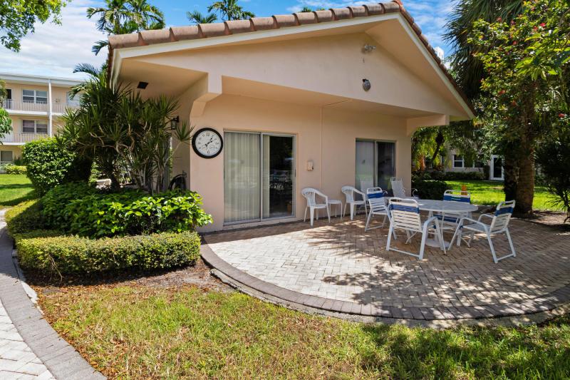  Condo & Townhome Photos