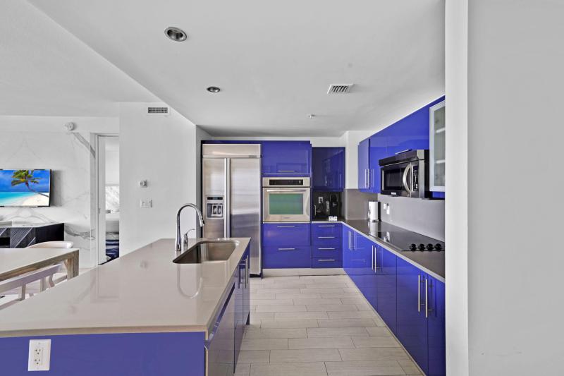  Condo & Townhome Photos
