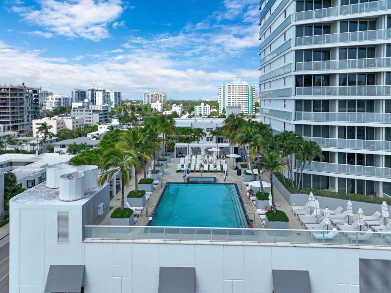 Condo & Townhome Photos