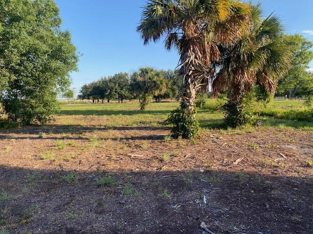  Commercial & Industrial Land Images 