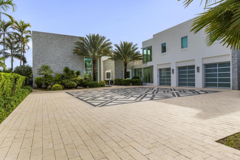  Single Family Homes Photo 10:  West Palm Beach,  FL 33405