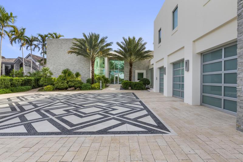  Single Family Homes Photo 11:  West Palm Beach,  FL 33405