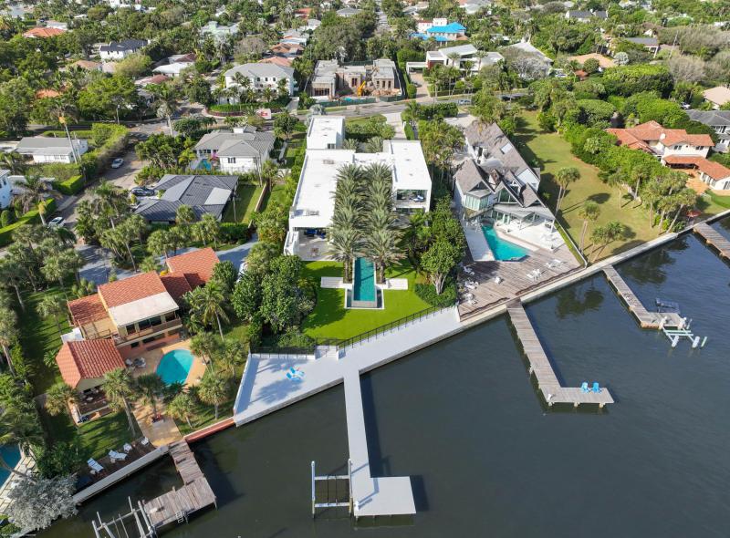  Single Family Homes Photo 4:  West Palm Beach,  FL 33405