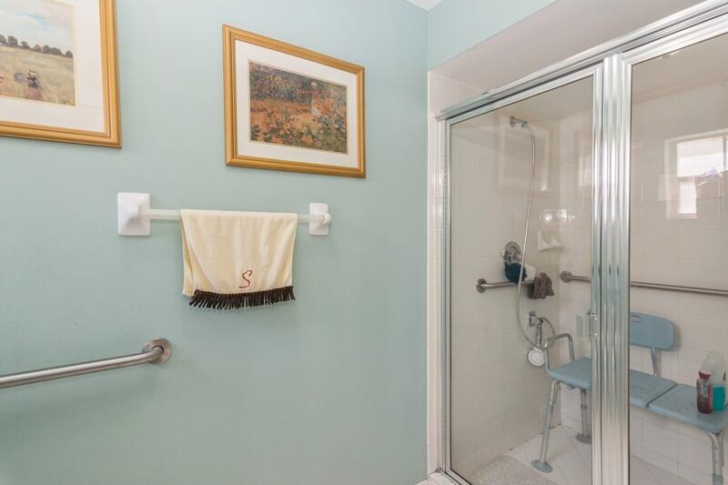  Condo & Townhome Photos