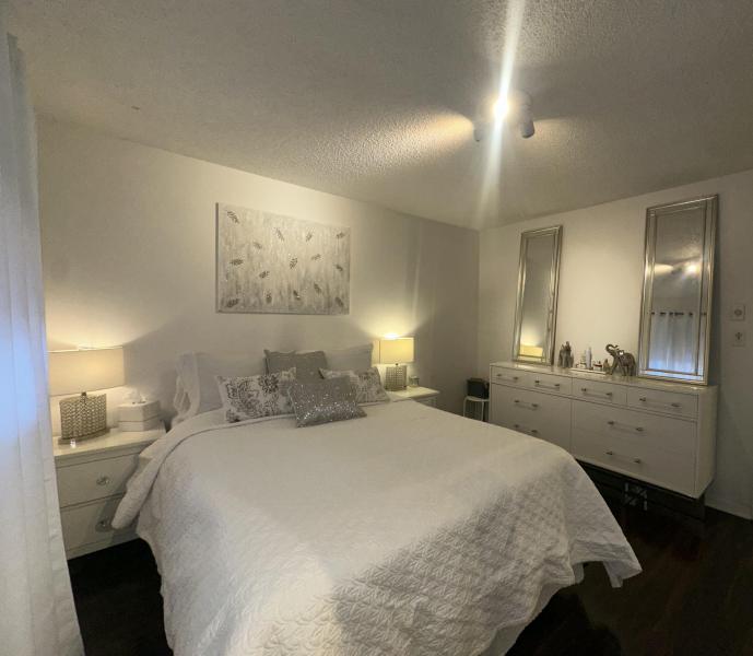  Condo & Townhome Photos