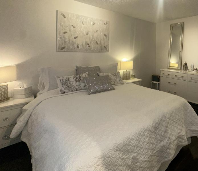  Condo & Townhome Photos