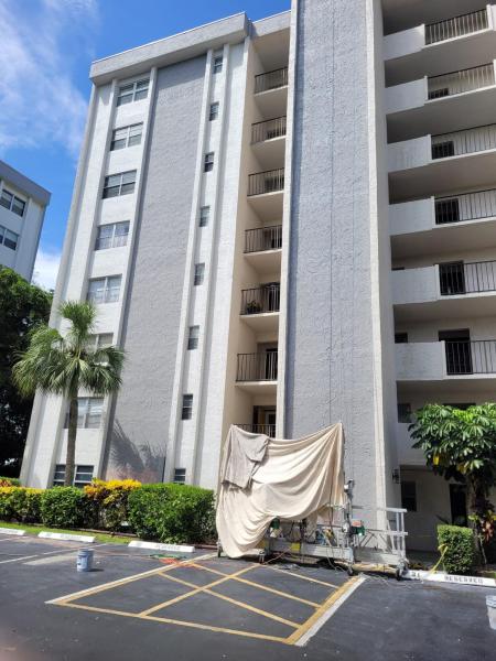  Condo & Townhome Photos