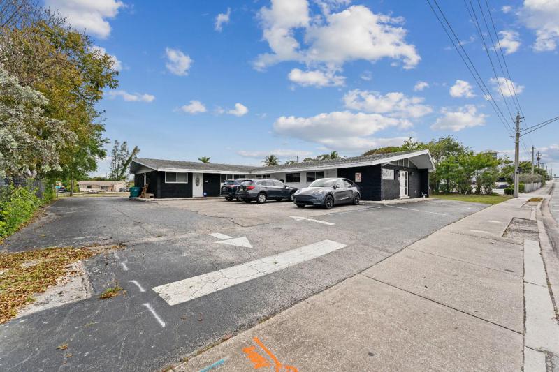  Commercial & Industrial Land Images 