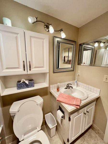  Condo & Townhome Photos