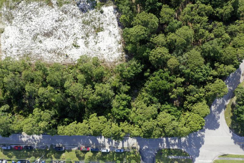  Commercial & Industrial Land Images 