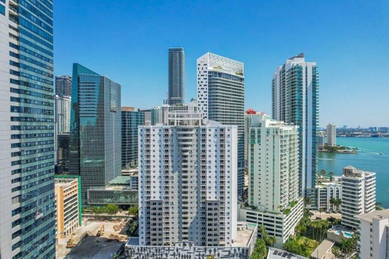  Condo & Townhome Photos
