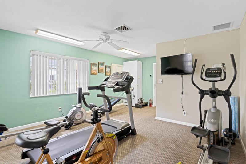  Condo & Townhome Photos