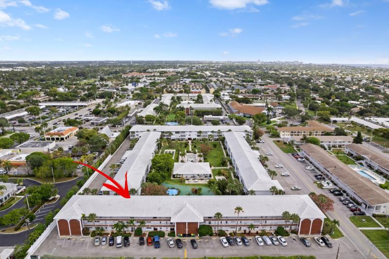  Condo & Townhome Photos