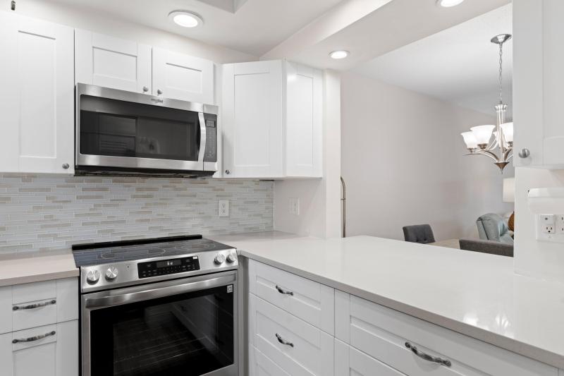  Condo & Townhome Photos