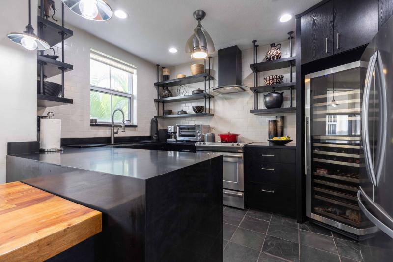  Condo & Townhome Photos
