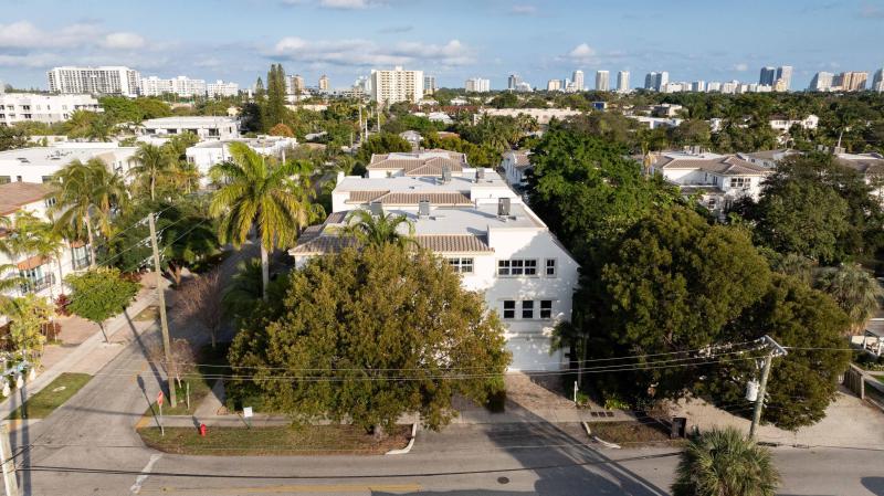  Condo & Townhome Photos