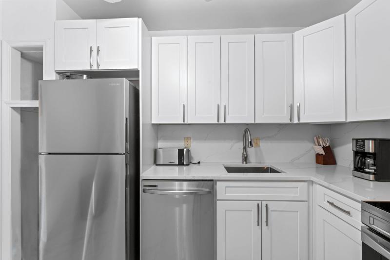  Condo & Townhome Photos