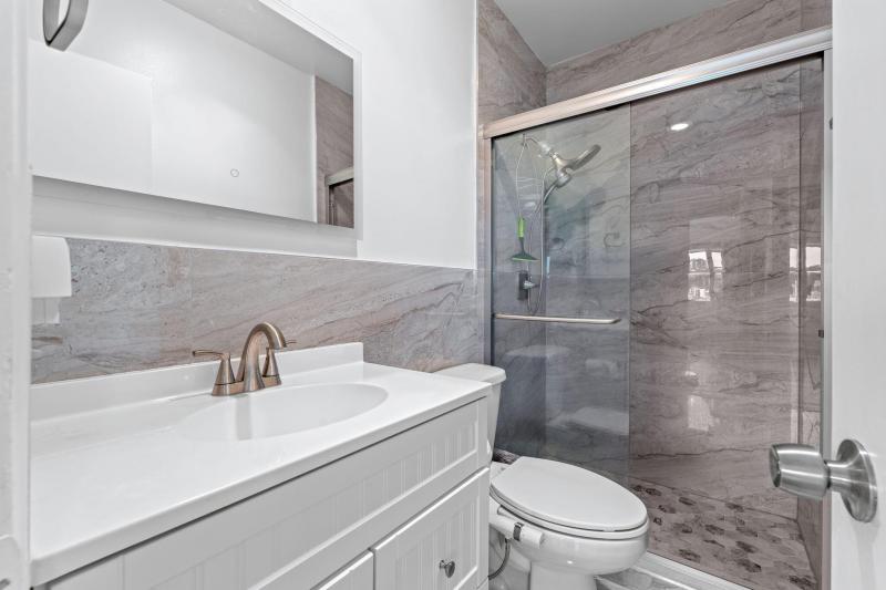  Condo & Townhome Photos