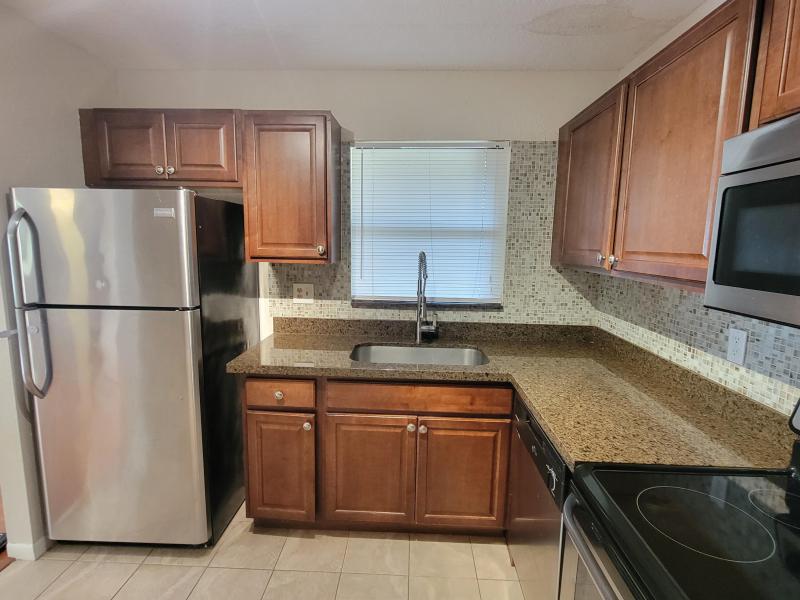  Condo & Townhome Photos