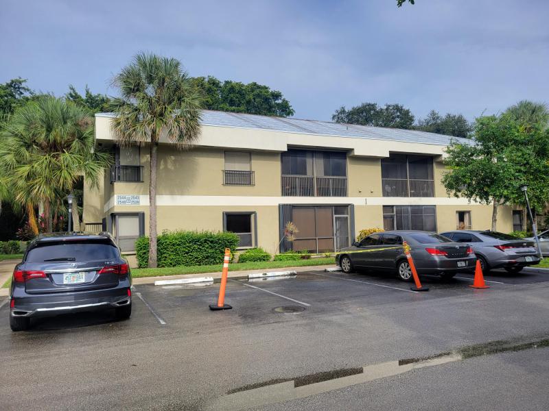  Condo & Townhome Photos