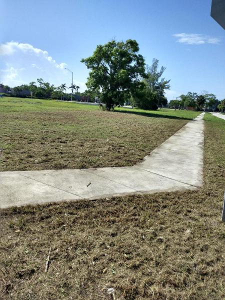  Commercial & Industrial Land Images 