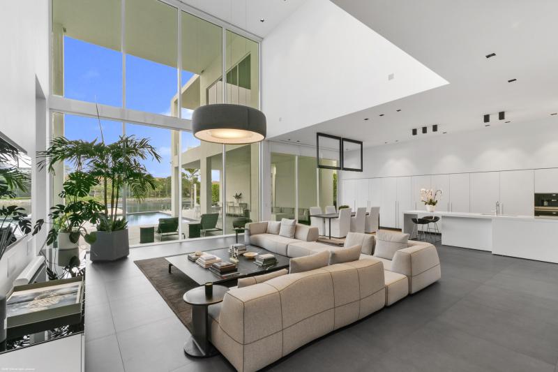  Single Family Homes Photo 11:  Palm Beach Gardens,  FL 33410