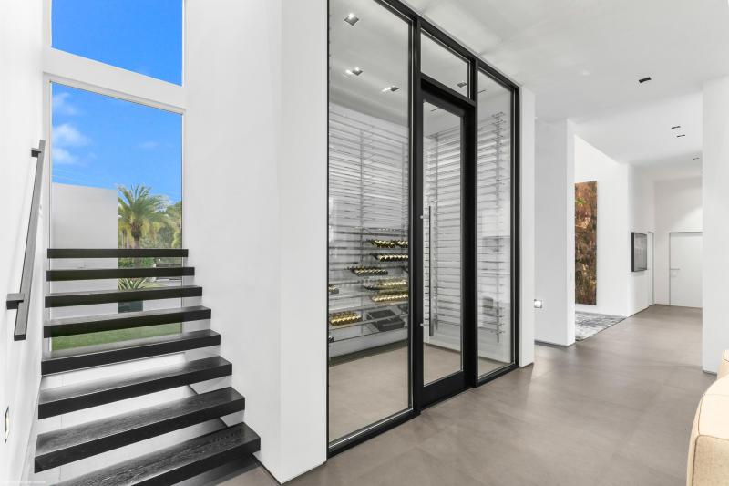  Single Family Homes Photo 13:  Palm Beach Gardens,  FL 33410
