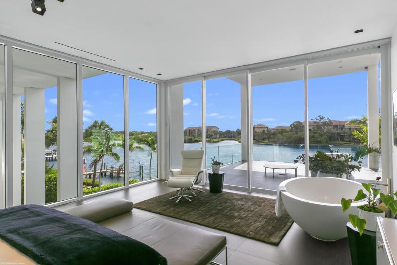  Single Family Homes Photo 27:  Palm Beach Gardens,  FL 33410