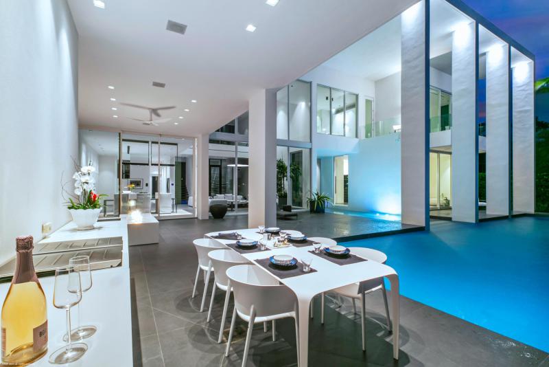  Single Family Homes Photo 3:  Palm Beach Gardens,  FL 33410