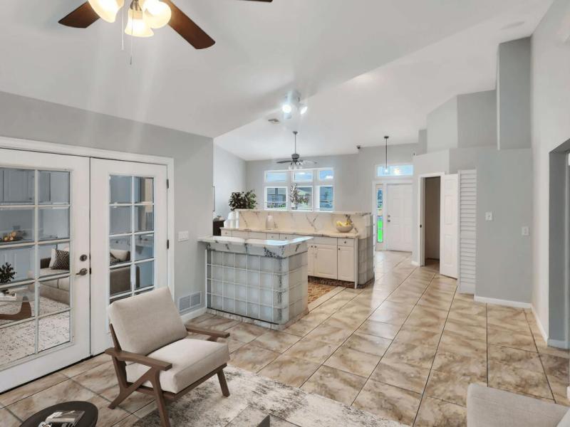  Single Family Homes Photo 14:  Port Saint Lucie,  FL 34953