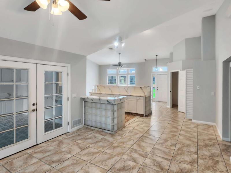  Single Family Homes Photo 15:  Port Saint Lucie,  FL 34953