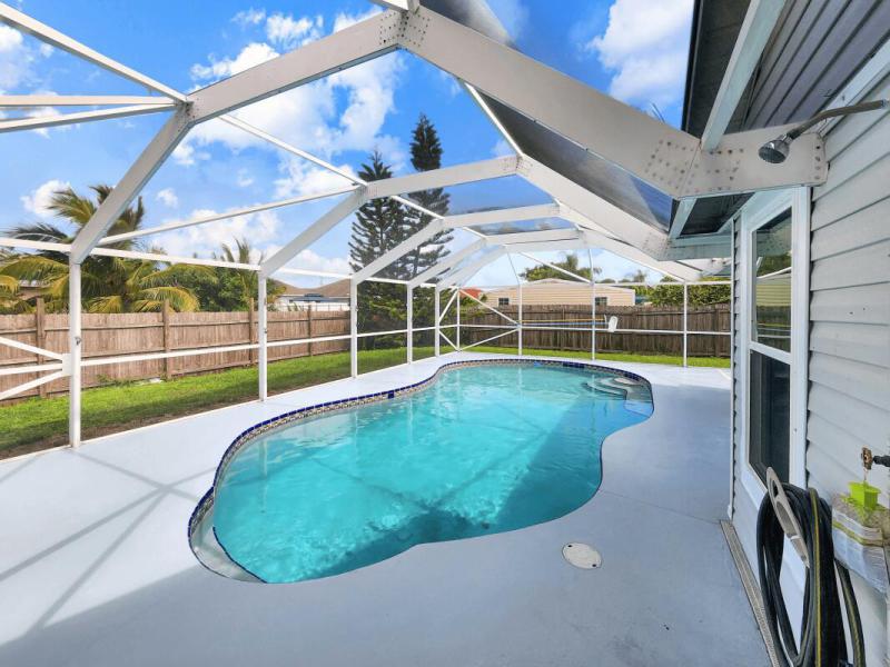  Single Family Homes Photo 23:  Port Saint Lucie,  FL 34953