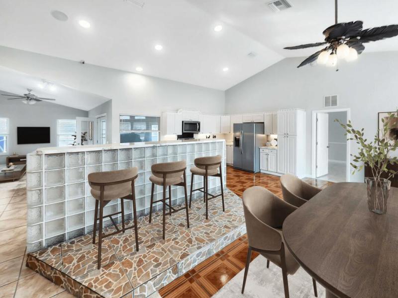  Single Family Homes Photo 5:  Port Saint Lucie,  FL 34953