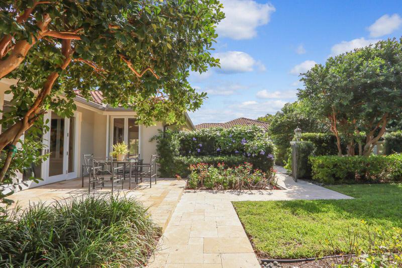  Single Family Homes Photo 10:  Palm Beach Gardens,  FL 33410