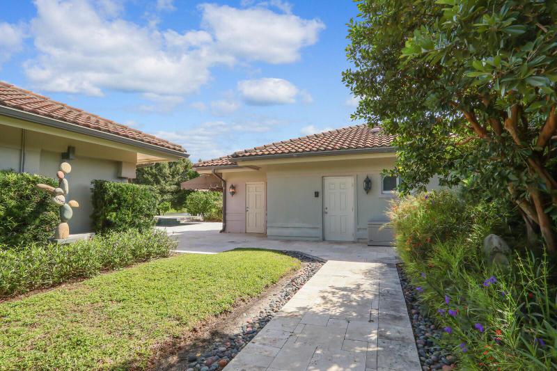  Single Family Homes Photo 11:  Palm Beach Gardens,  FL 33410