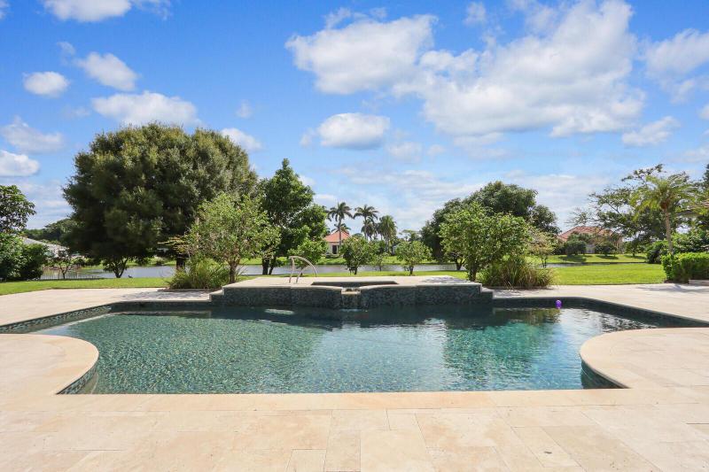  Single Family Homes Photo 13:  Palm Beach Gardens,  FL 33410