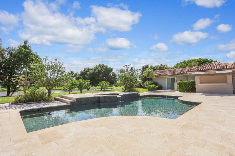  Single Family Homes Photo 16:  Palm Beach Gardens,  FL 33410