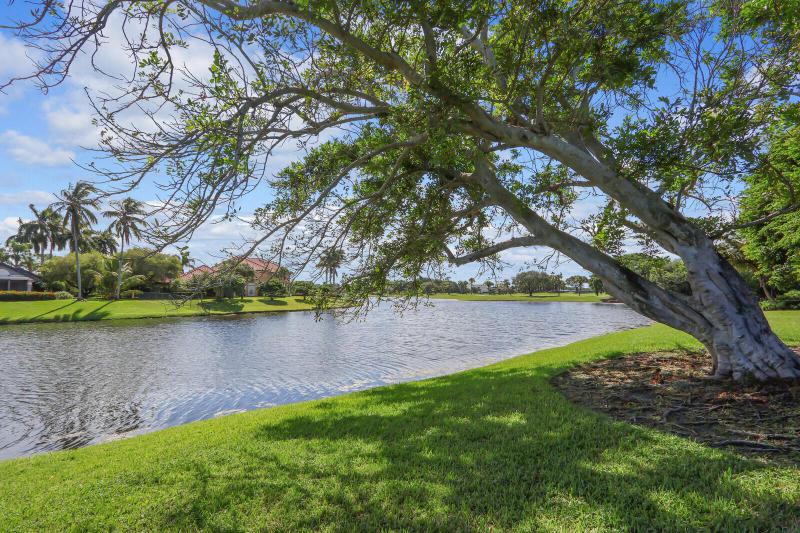  Single Family Homes Photo 19:  Palm Beach Gardens,  FL 33410