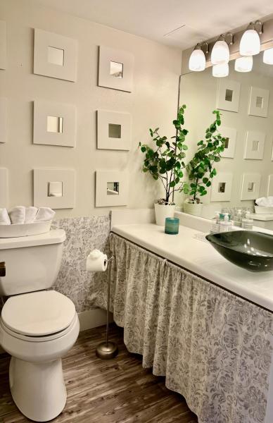  Condo & Townhome Photos