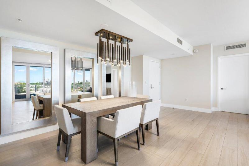  Condo & Townhome Photos