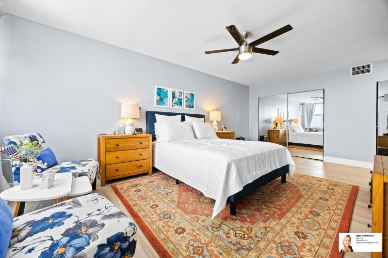  Condo & Townhome Photos