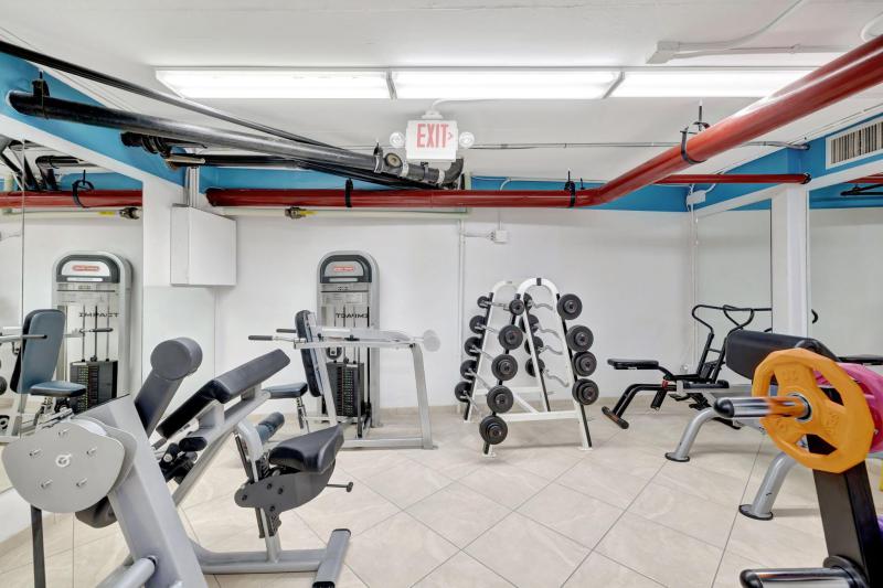  Condo & Townhome Photos