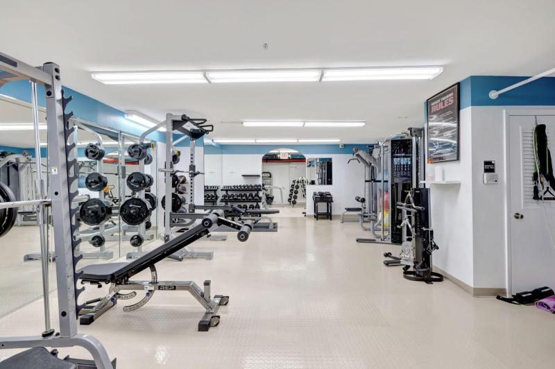  Condo & Townhome Photos