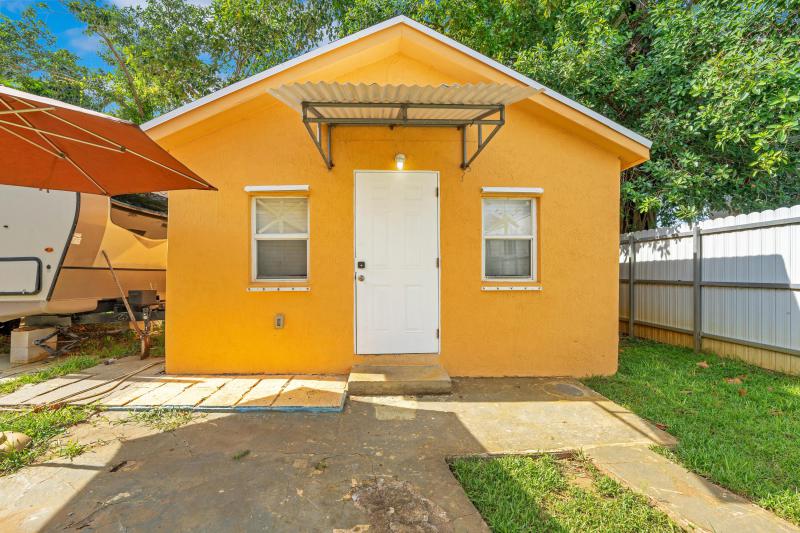 Duplex, Triplex and Fourplex Images