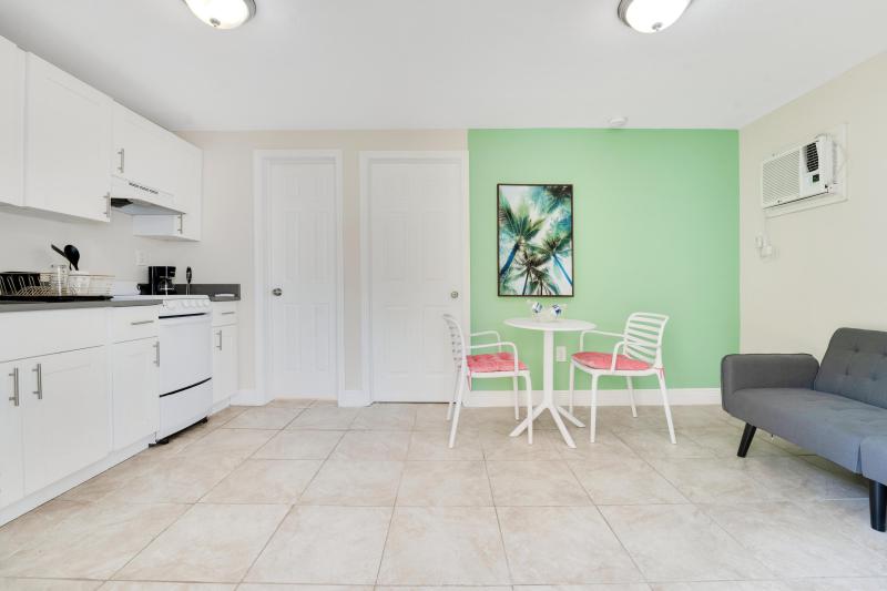 Duplex, Triplex and Fourplex Images