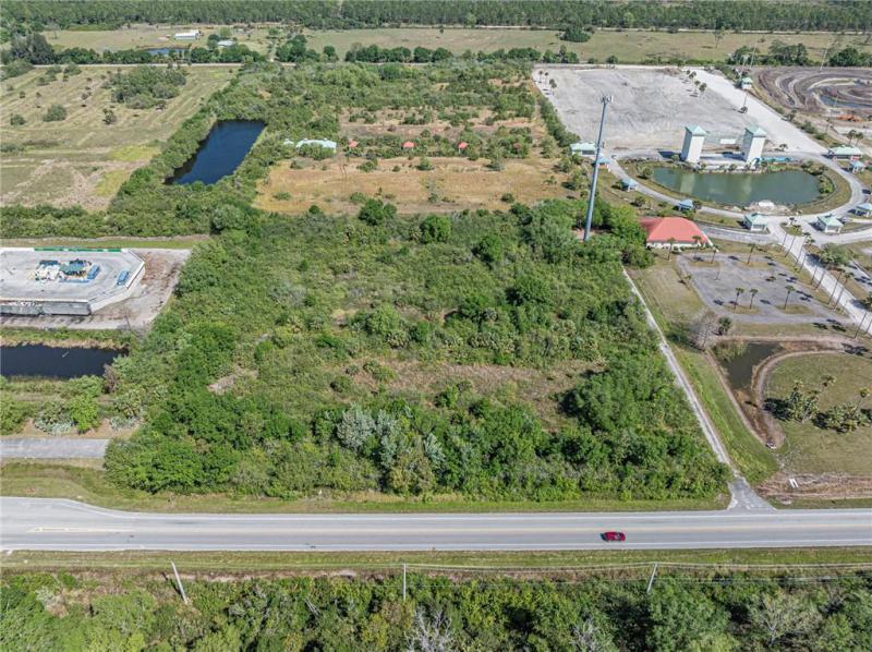  Commercial & Industrial Land Images 